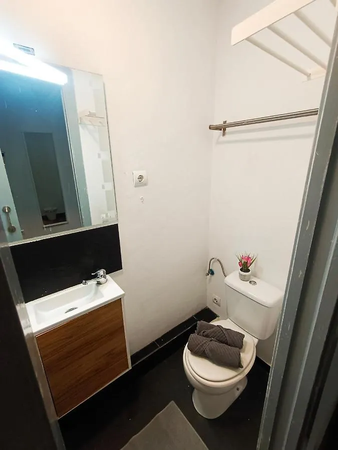 By Plaza Real Budget Rooms 巴塞罗那 旅馆