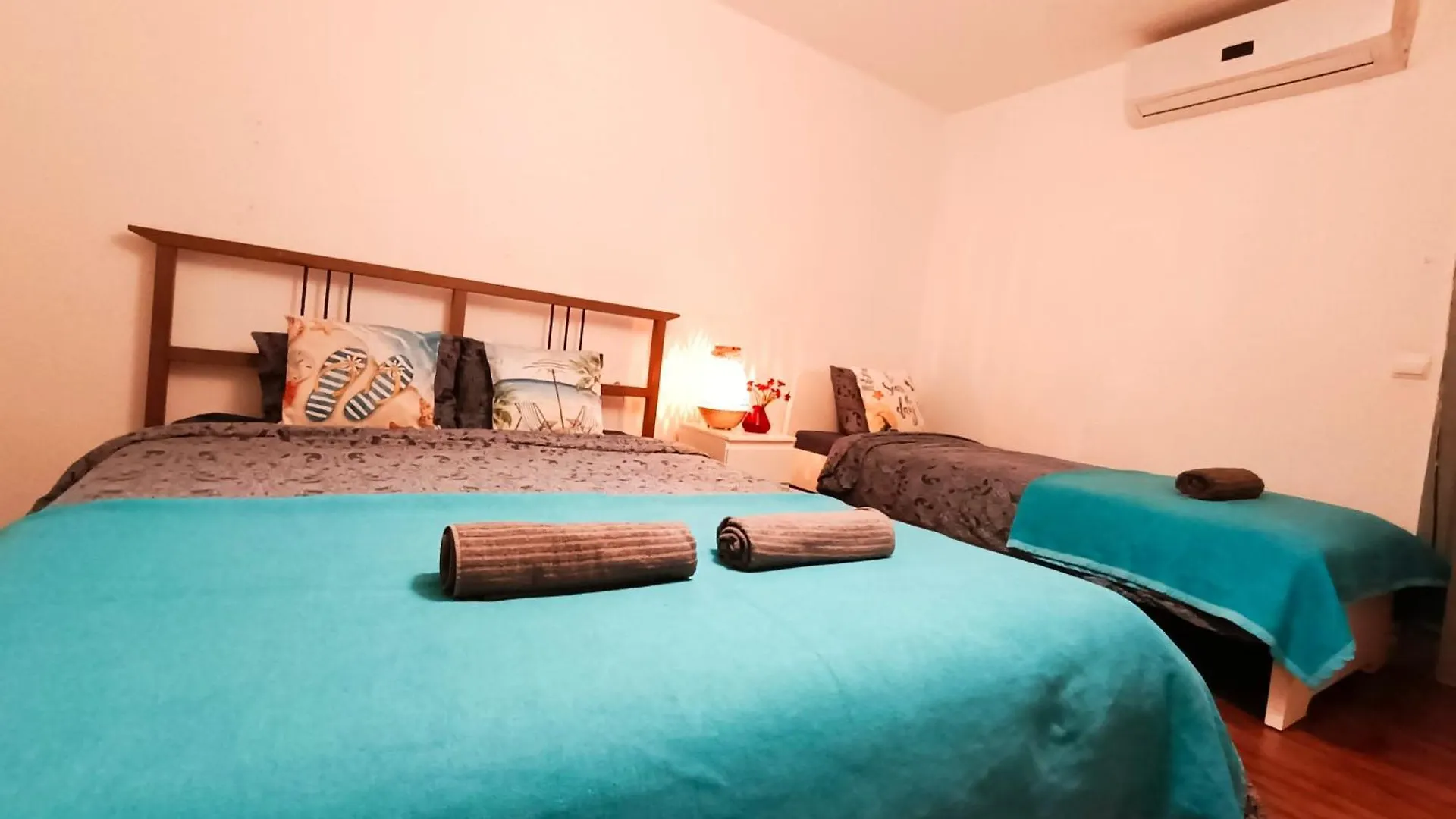 By Plaza Real Budget Rooms 巴塞罗那 西班牙